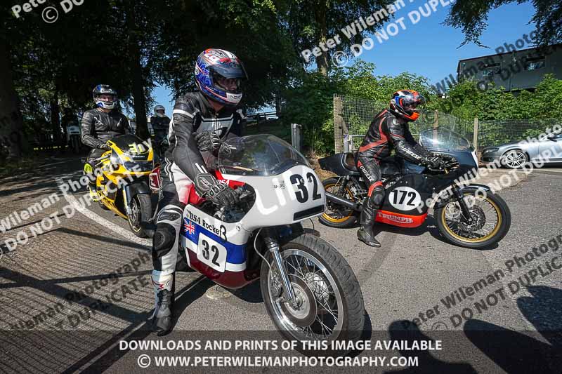 cadwell park;cadwell park photographs;cadwell trackday photographs;enduro digital images;event digital images;eventdigitalimages;peter wileman photography;racing digital images;trackday digital images;trackday photos